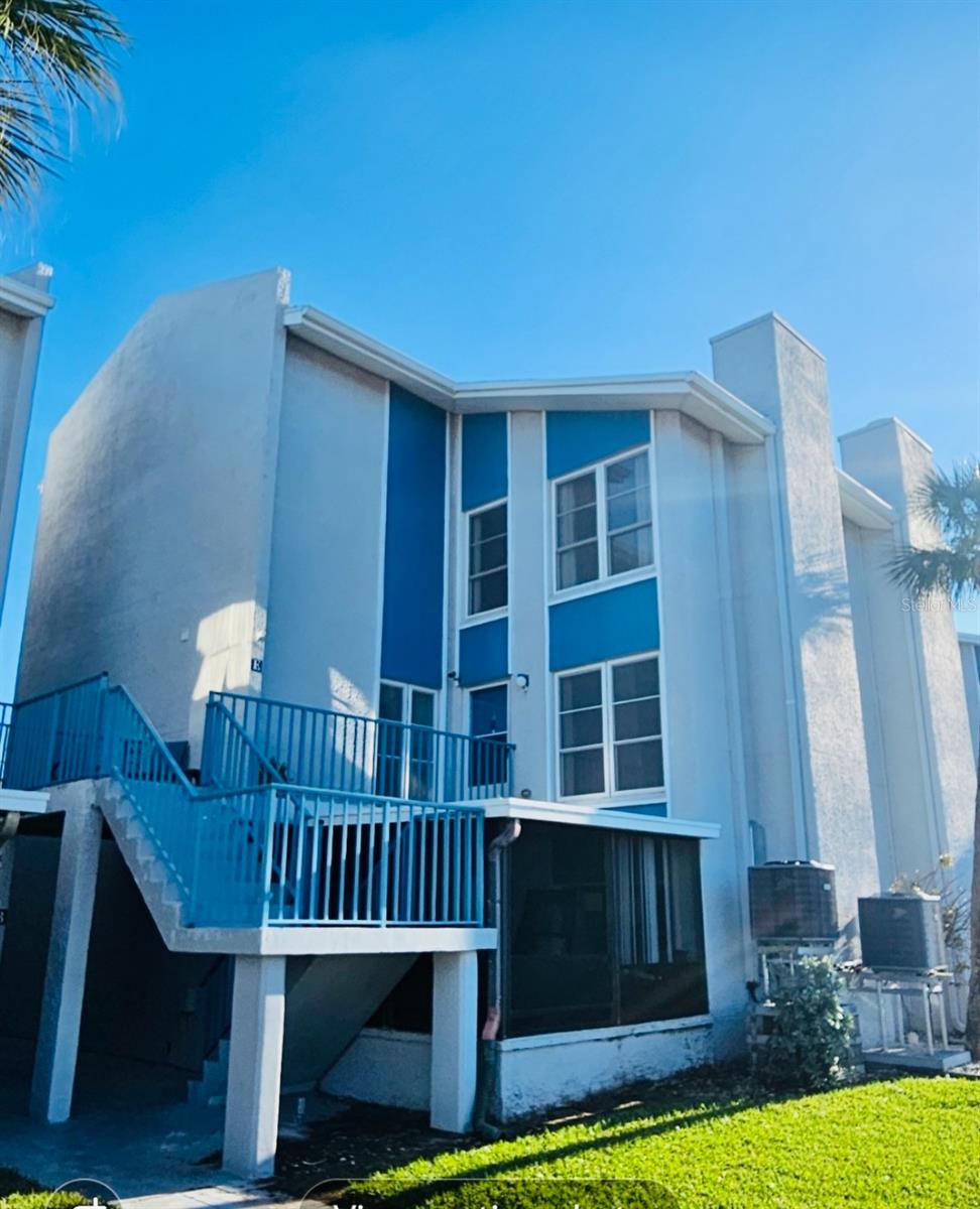 179 Medallion Blvd #E, FL