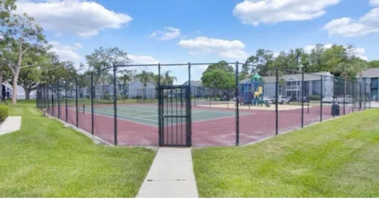 3827 Bay Club Circle, FL