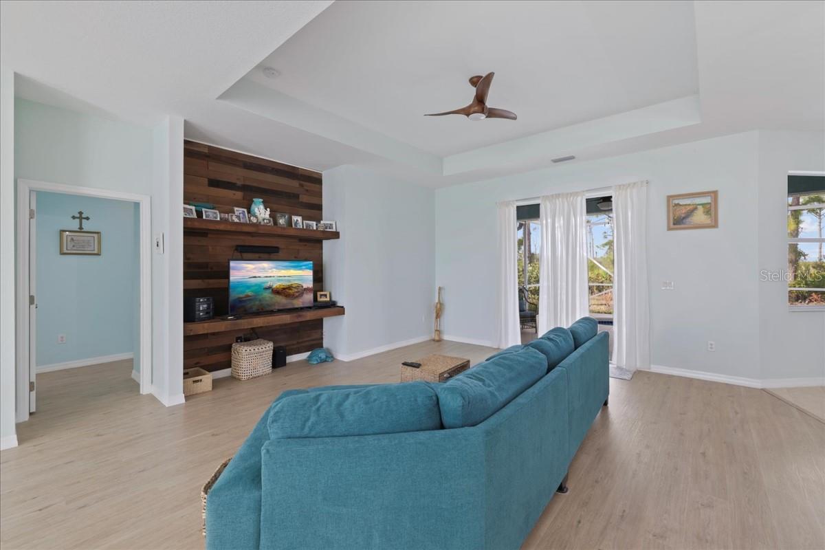 8 And 10 Abaft Place, FL