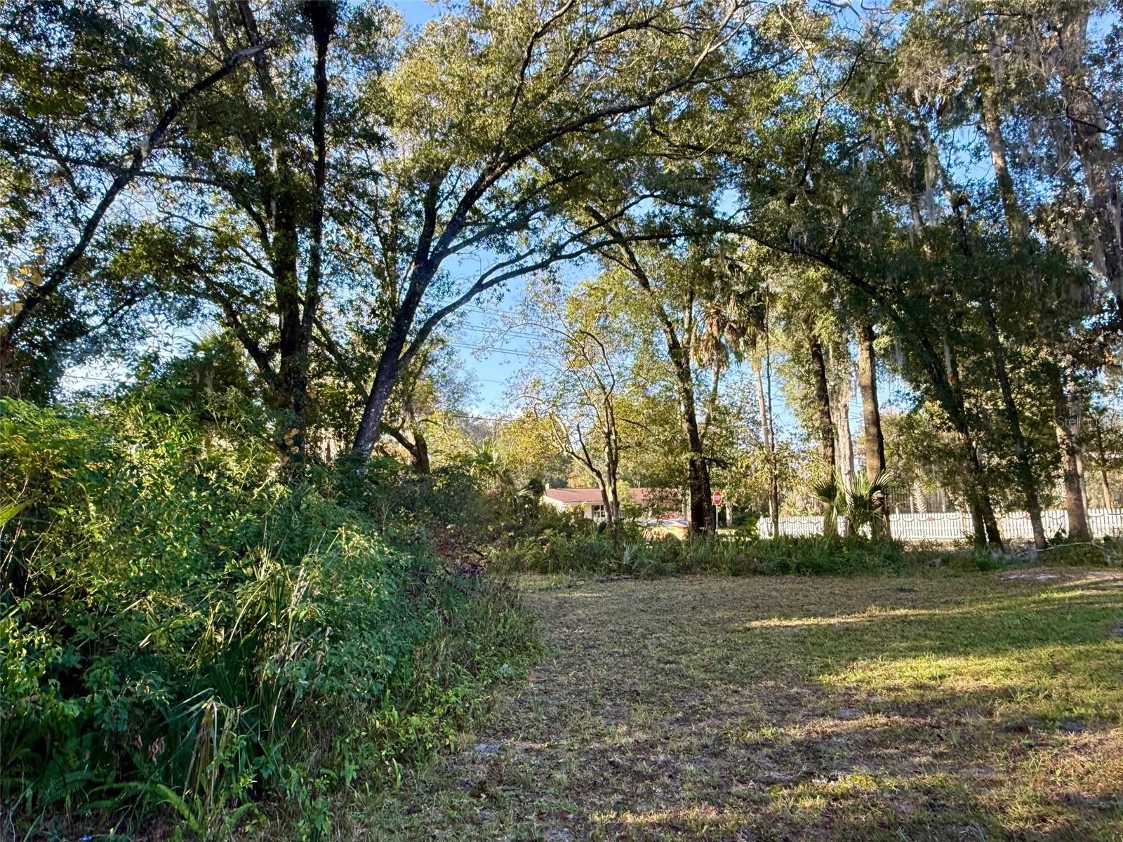 300 Oak Avenue, FL