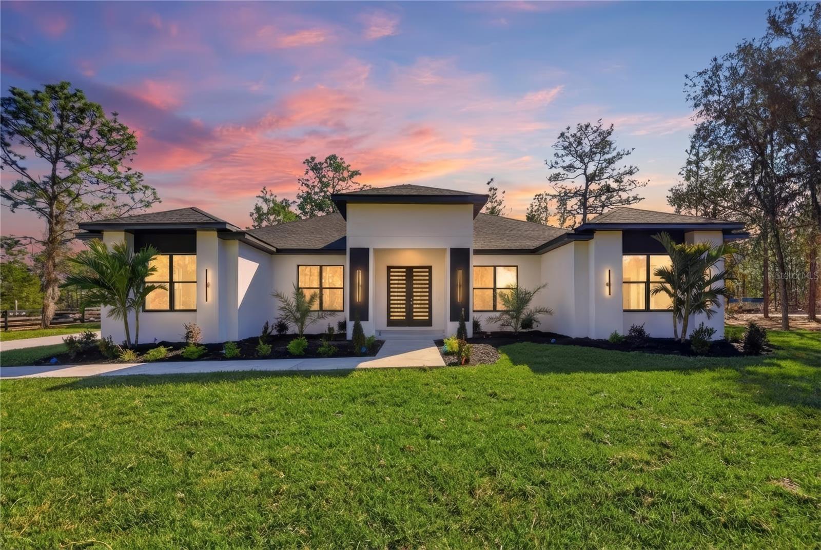 1349 Cr 243 A, FL