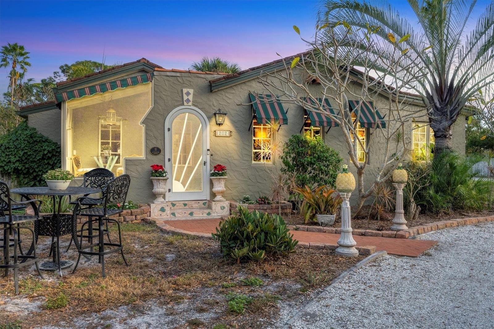 202 Pocono Trail, FL