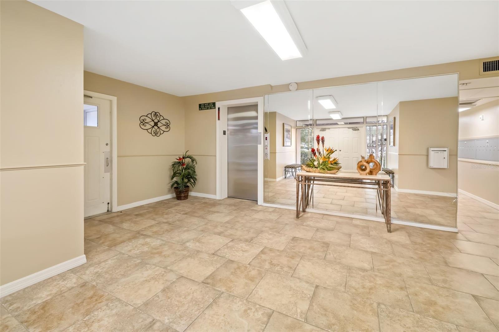 7461 Country Club Drive, FL