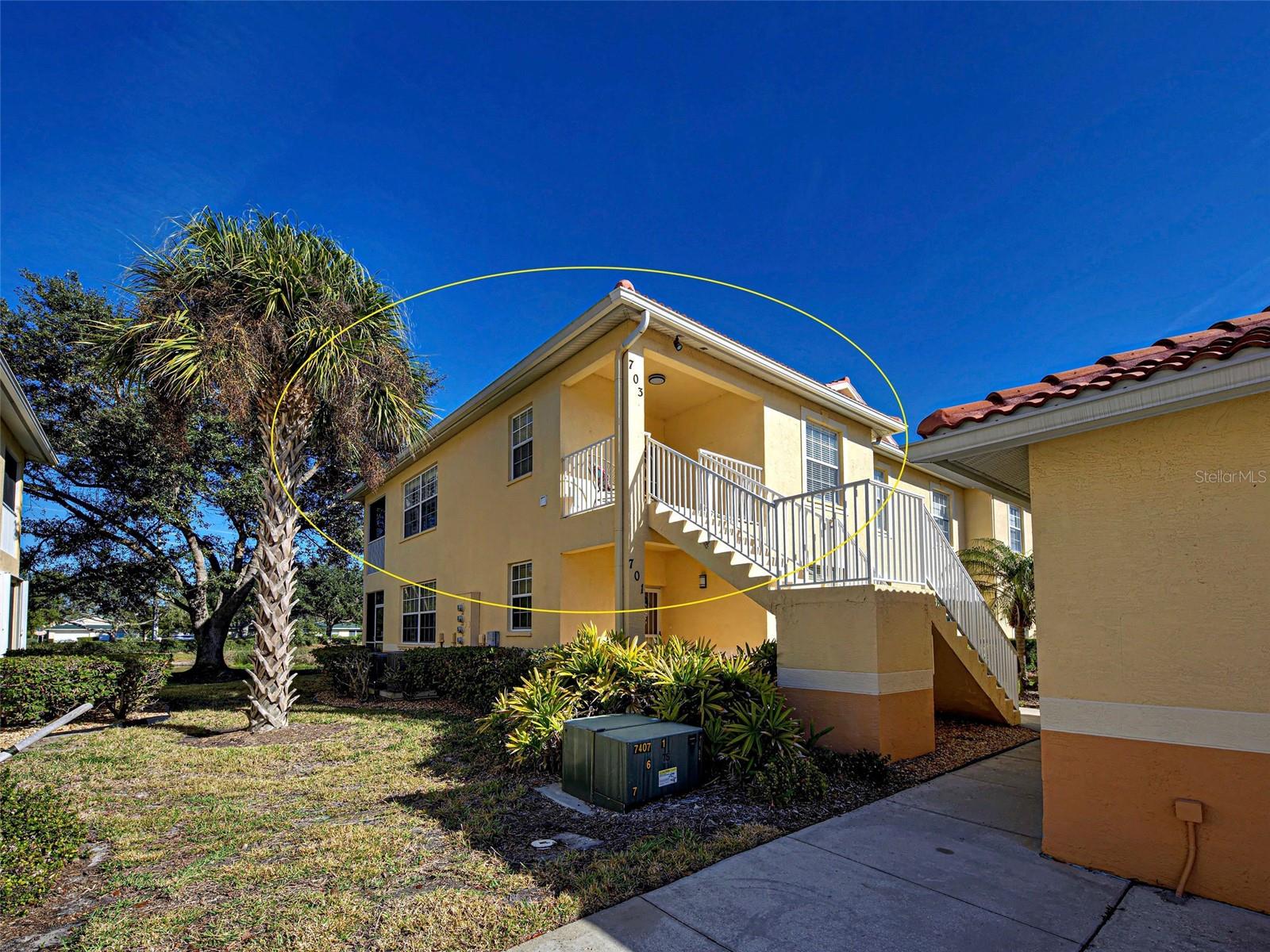 703 Casa Del Lago Way #703, FL
