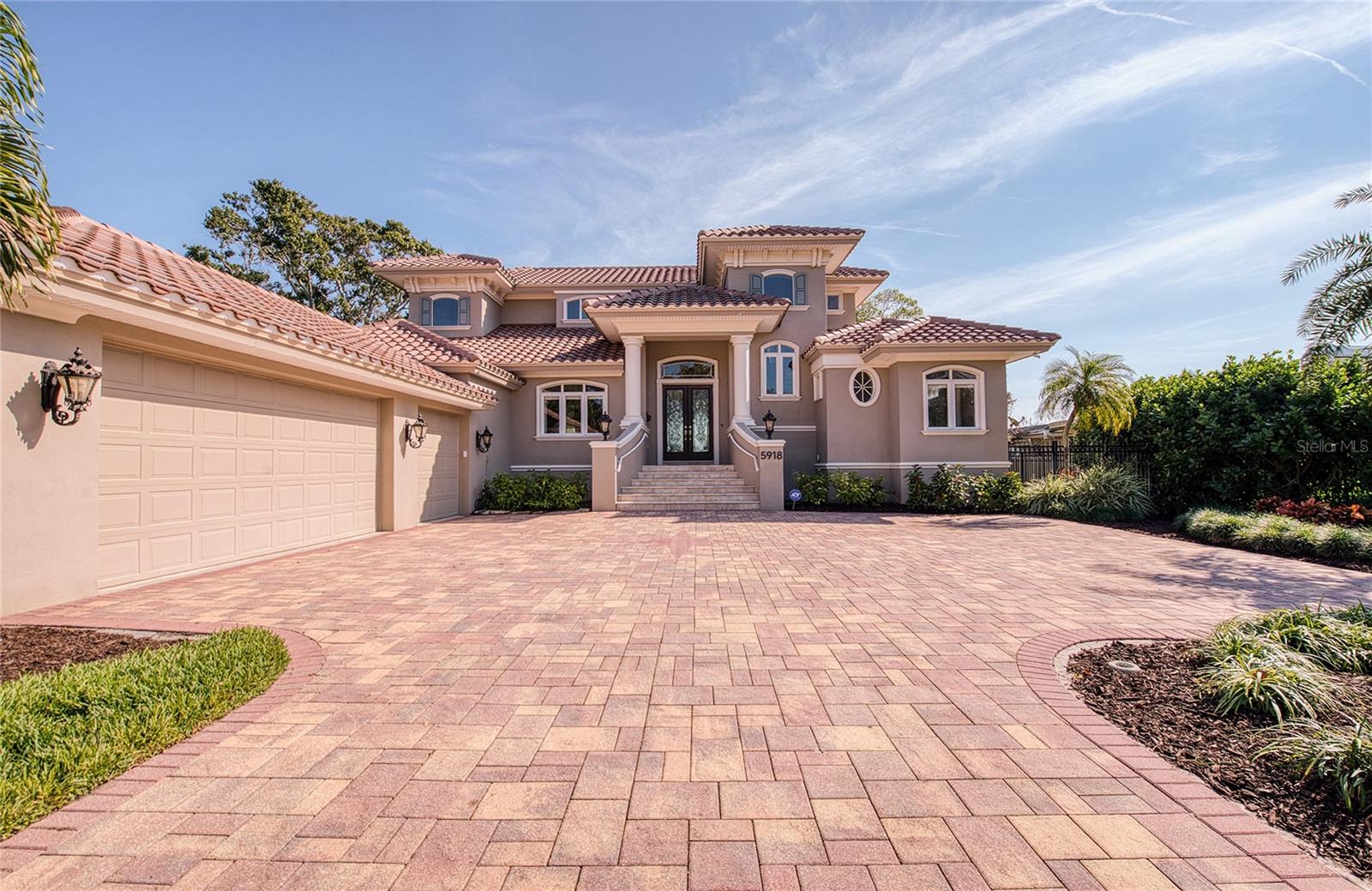 5918 Bahama Shores Drive, FL
