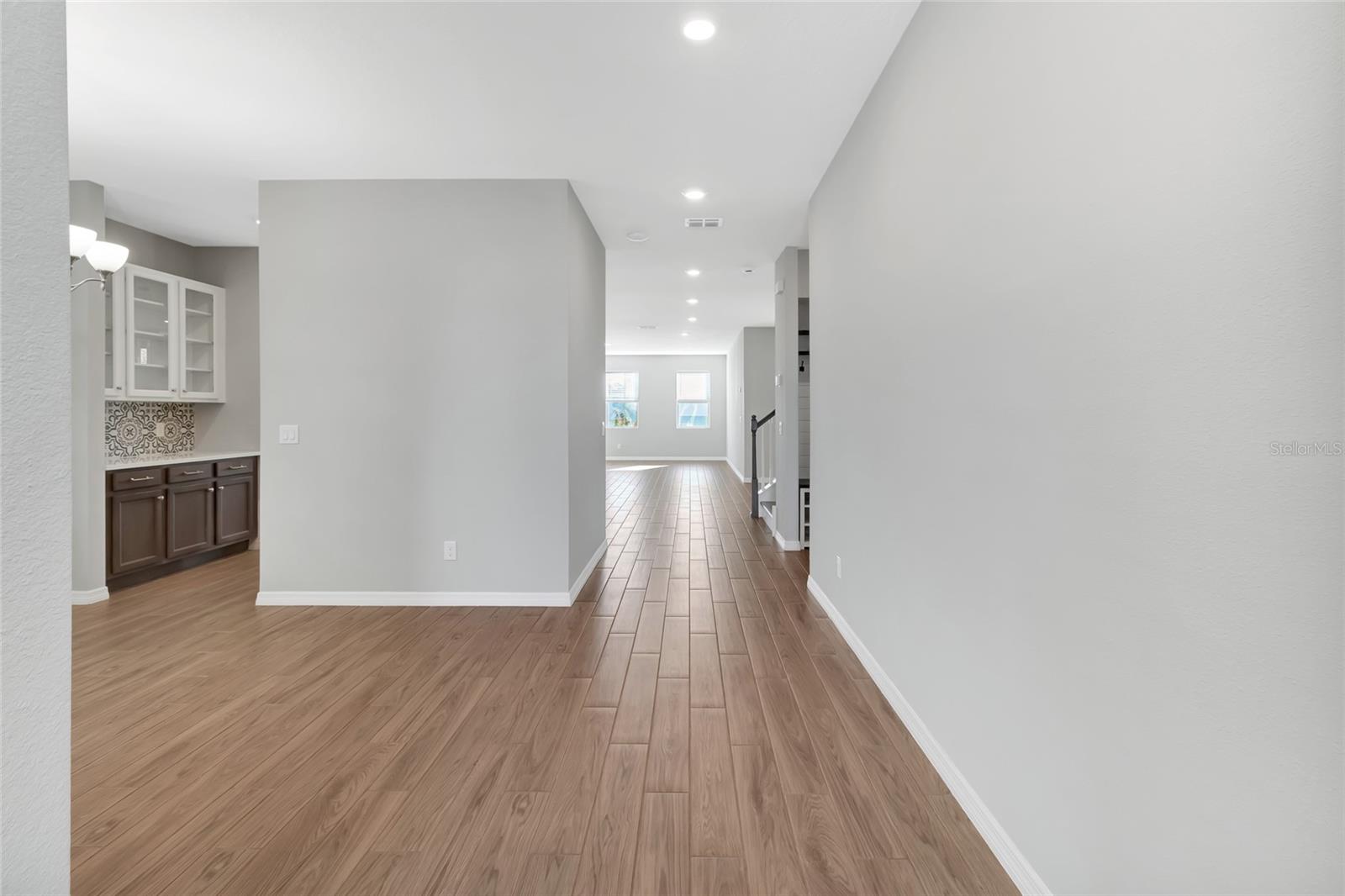 2290 Endeavor Way, FL
