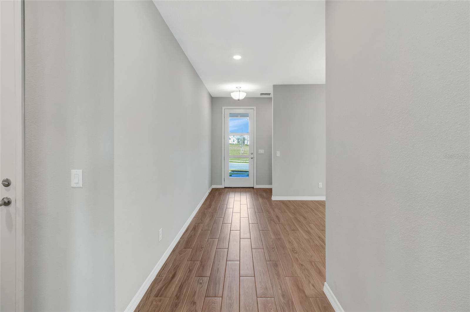 2290 Endeavor Way, FL