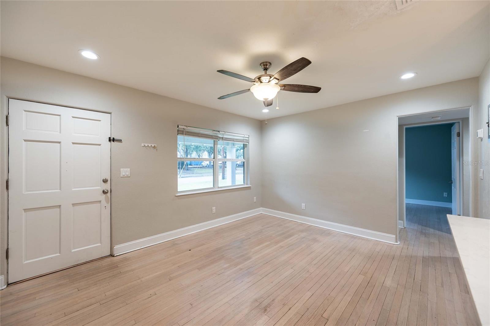 230 Strathy Lane, FL