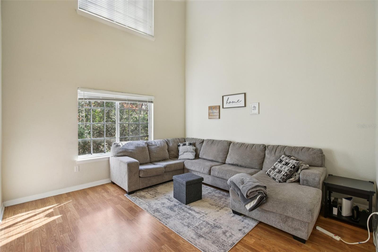 9872 Meadow Field Circle, FL