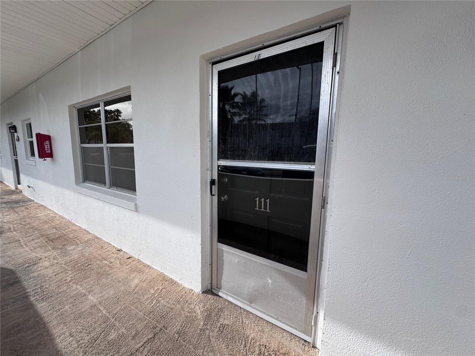 100 El Camino Drive, FL