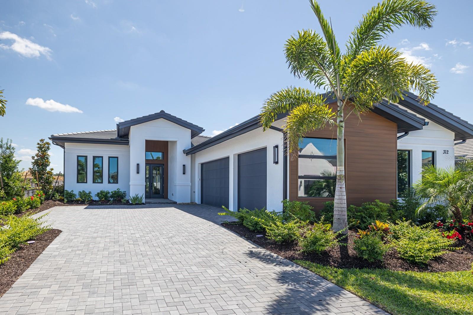 312 Blue Pearl Ct., FL