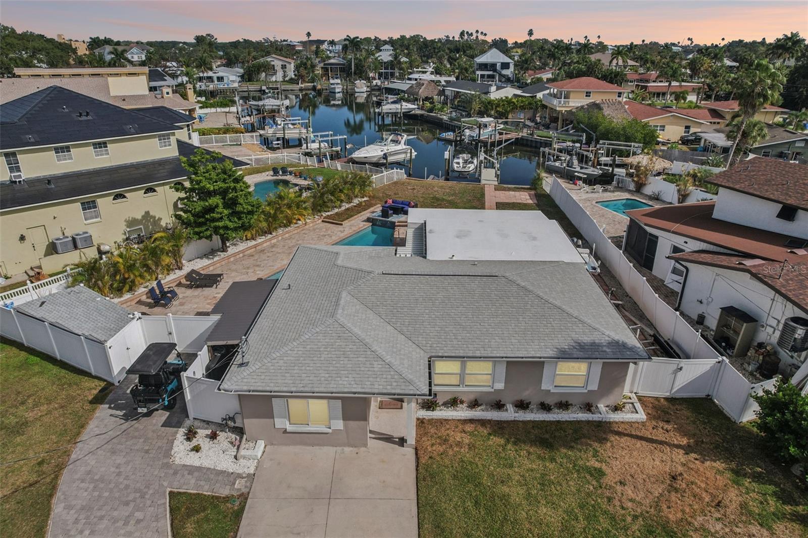 5467 Bayou Grande Blvd Ne, FL