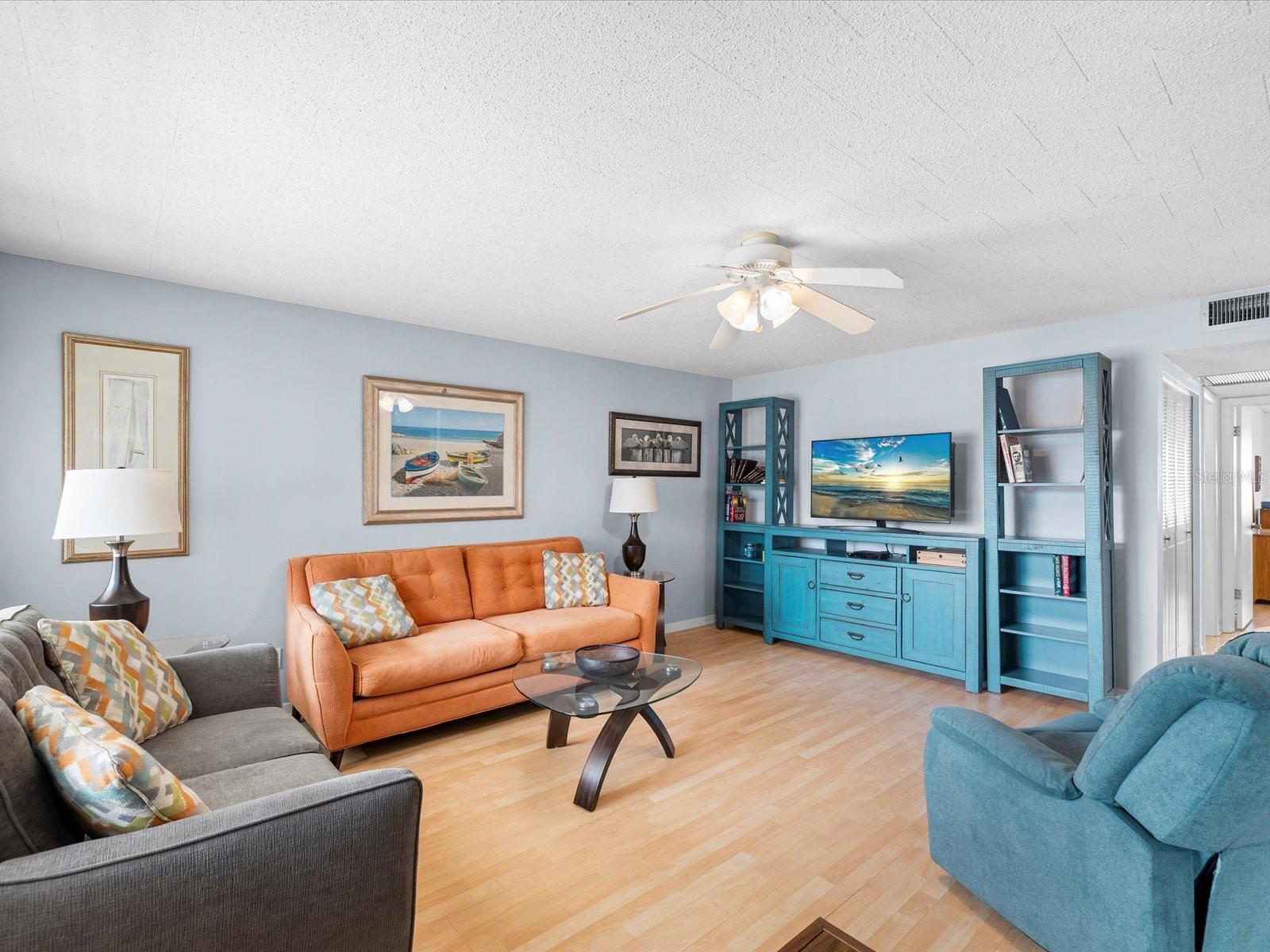 1235 S Highland Ave #2-207, FL