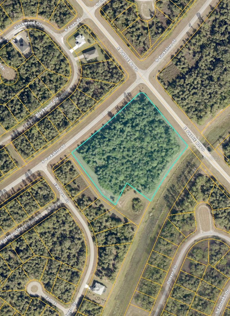 E Price Boulevard, FL