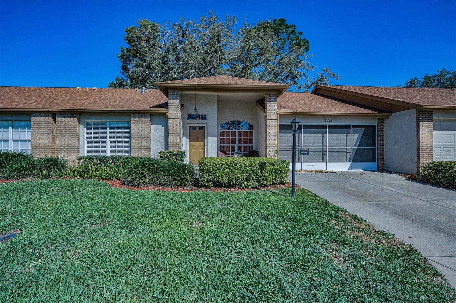 9713 Sweeping View Dr, FL