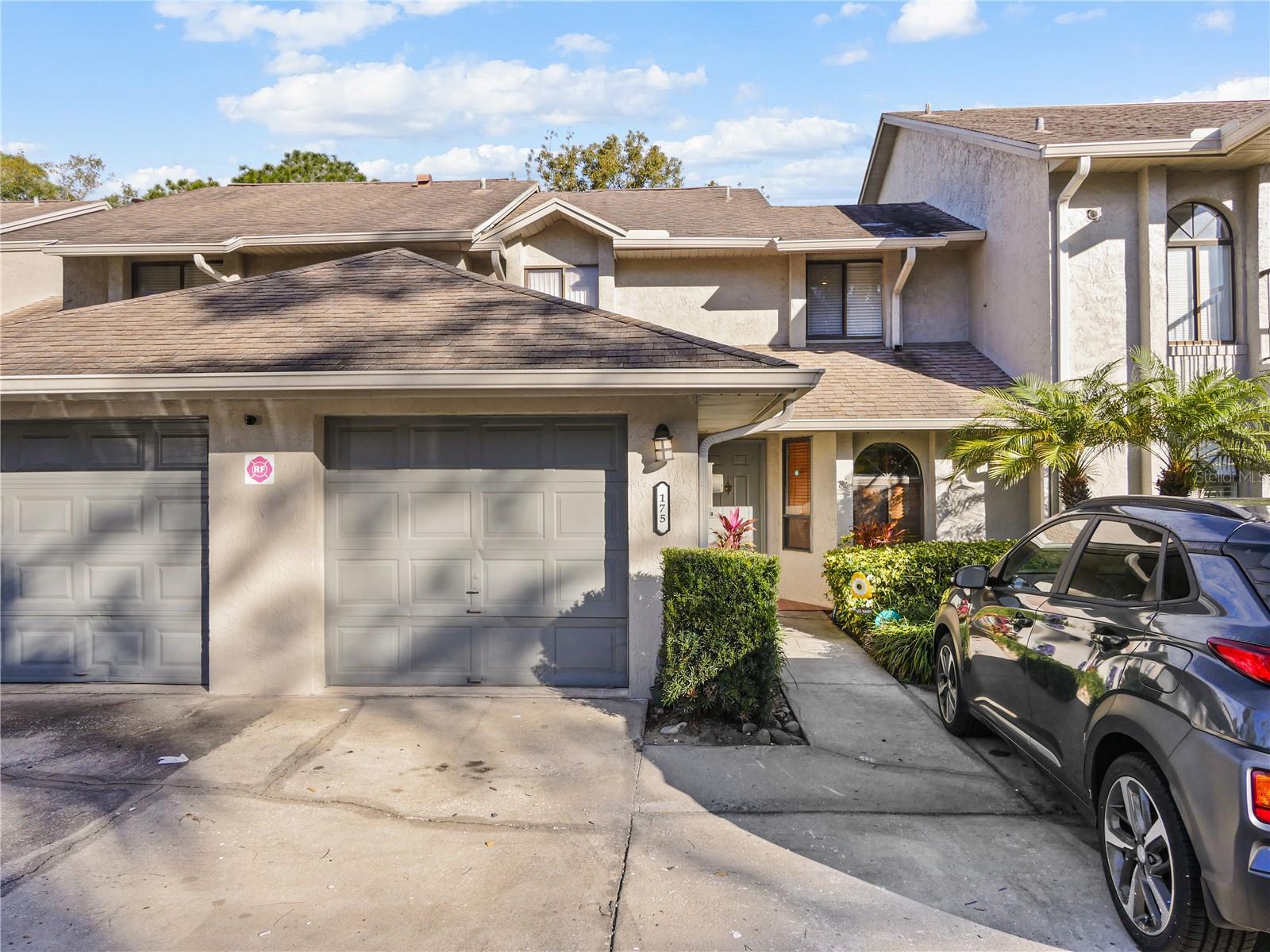 175 Crown Point Circle, FL