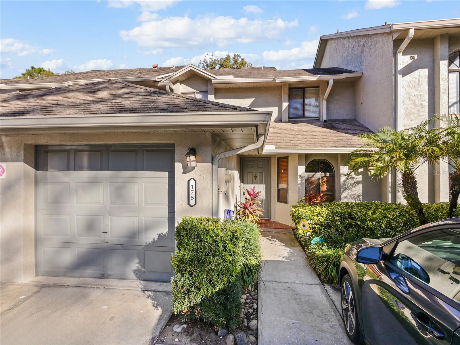 175 Crown Point Circle, FL
