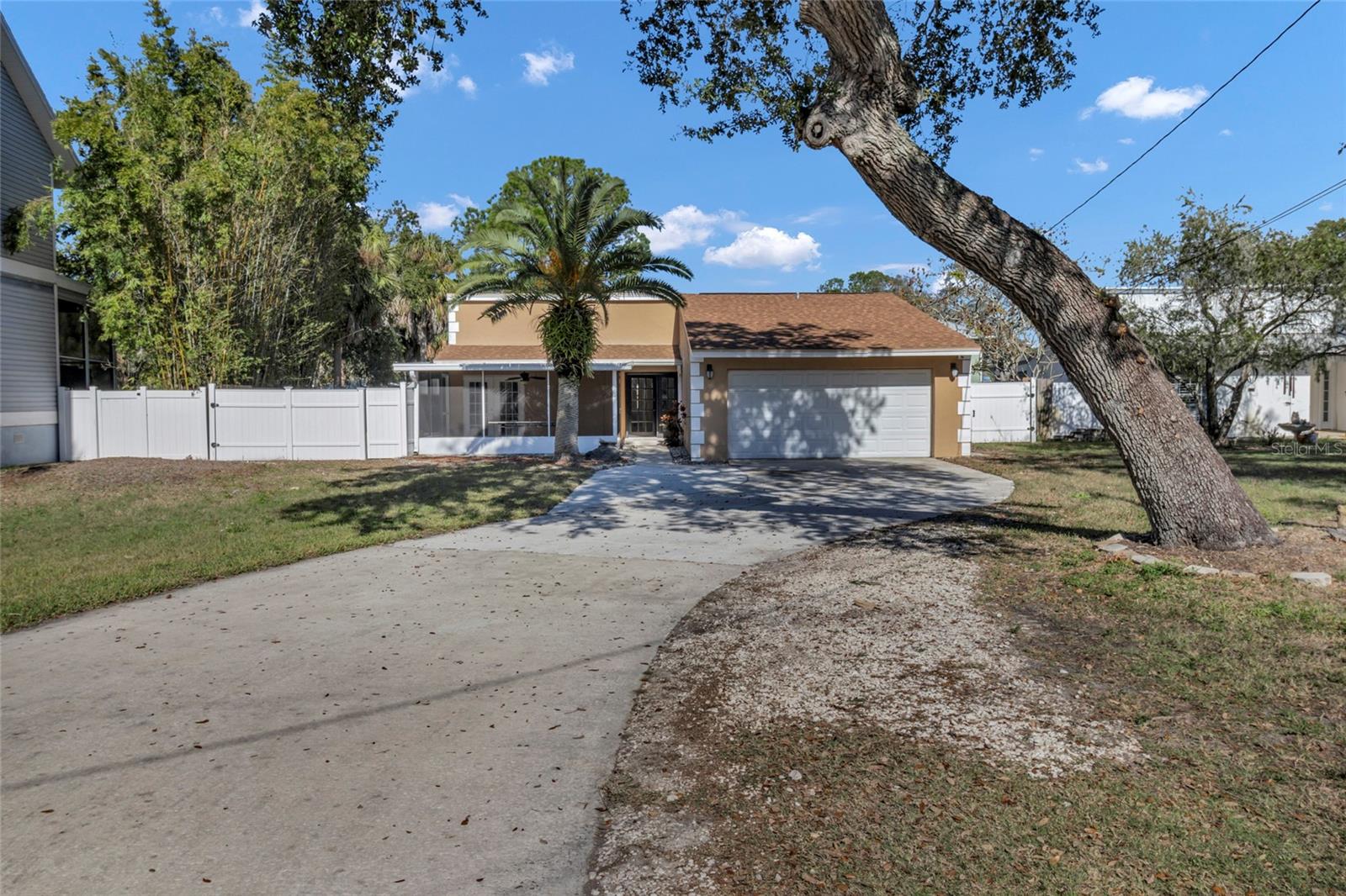 915 Seminole Boulevard, FL