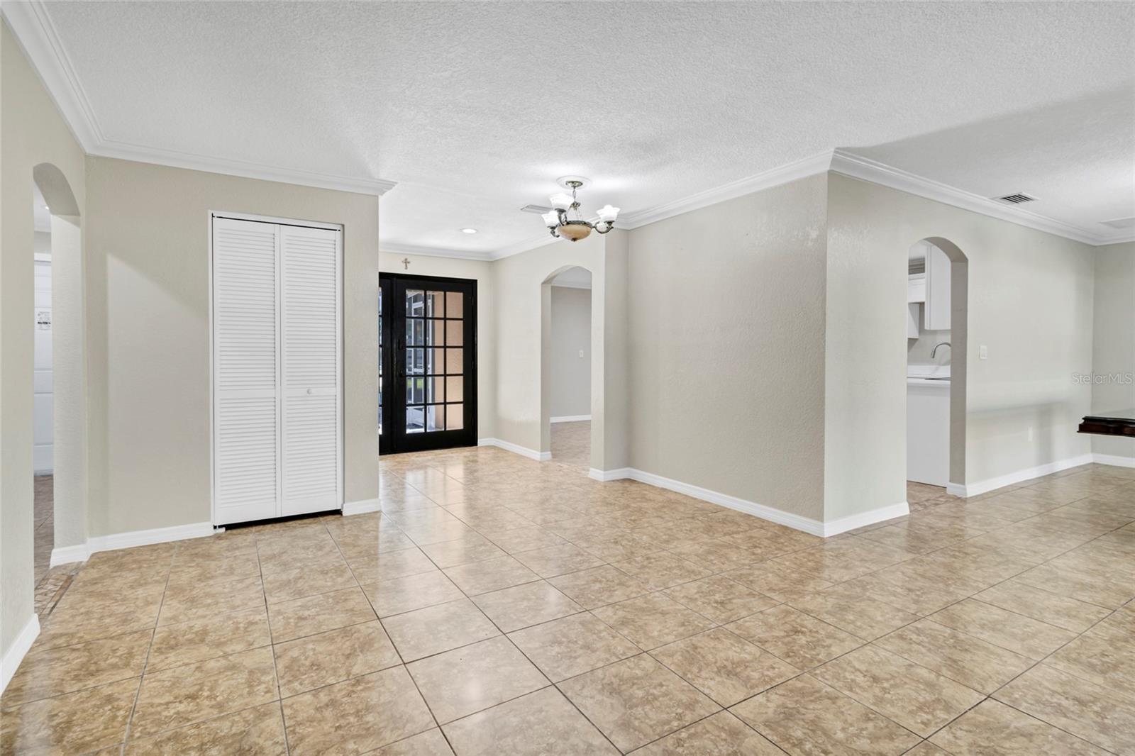 915 Seminole Boulevard, FL