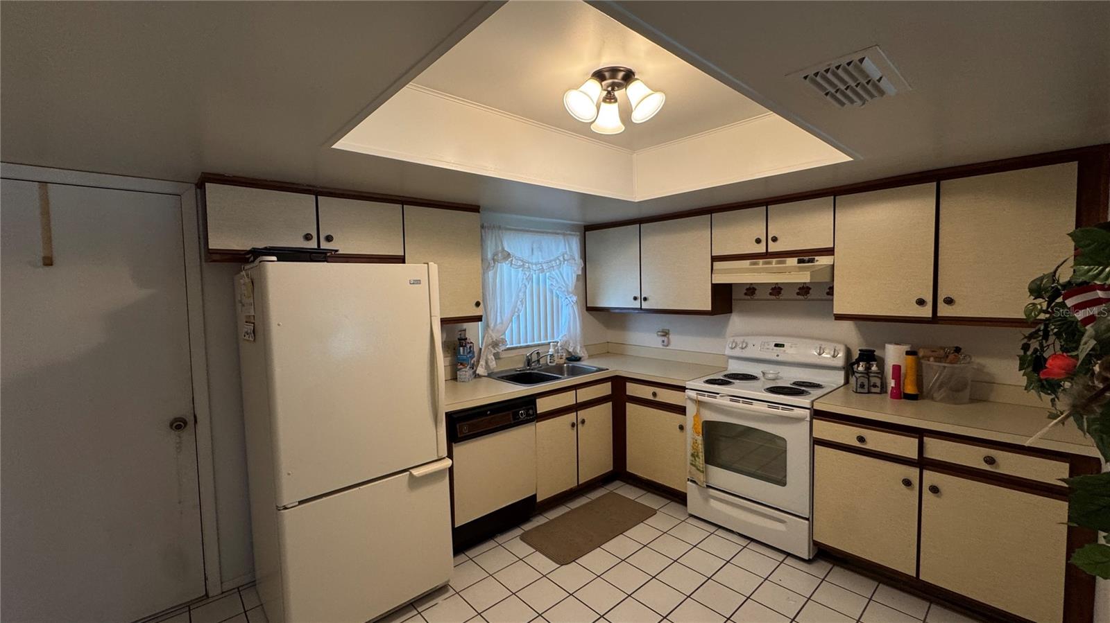5304 Seaton Hall Lane, FL