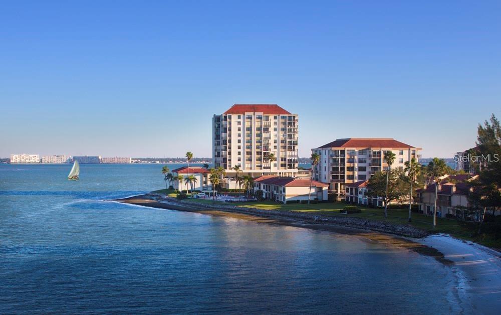 6265 Sun Blvd #805, FL