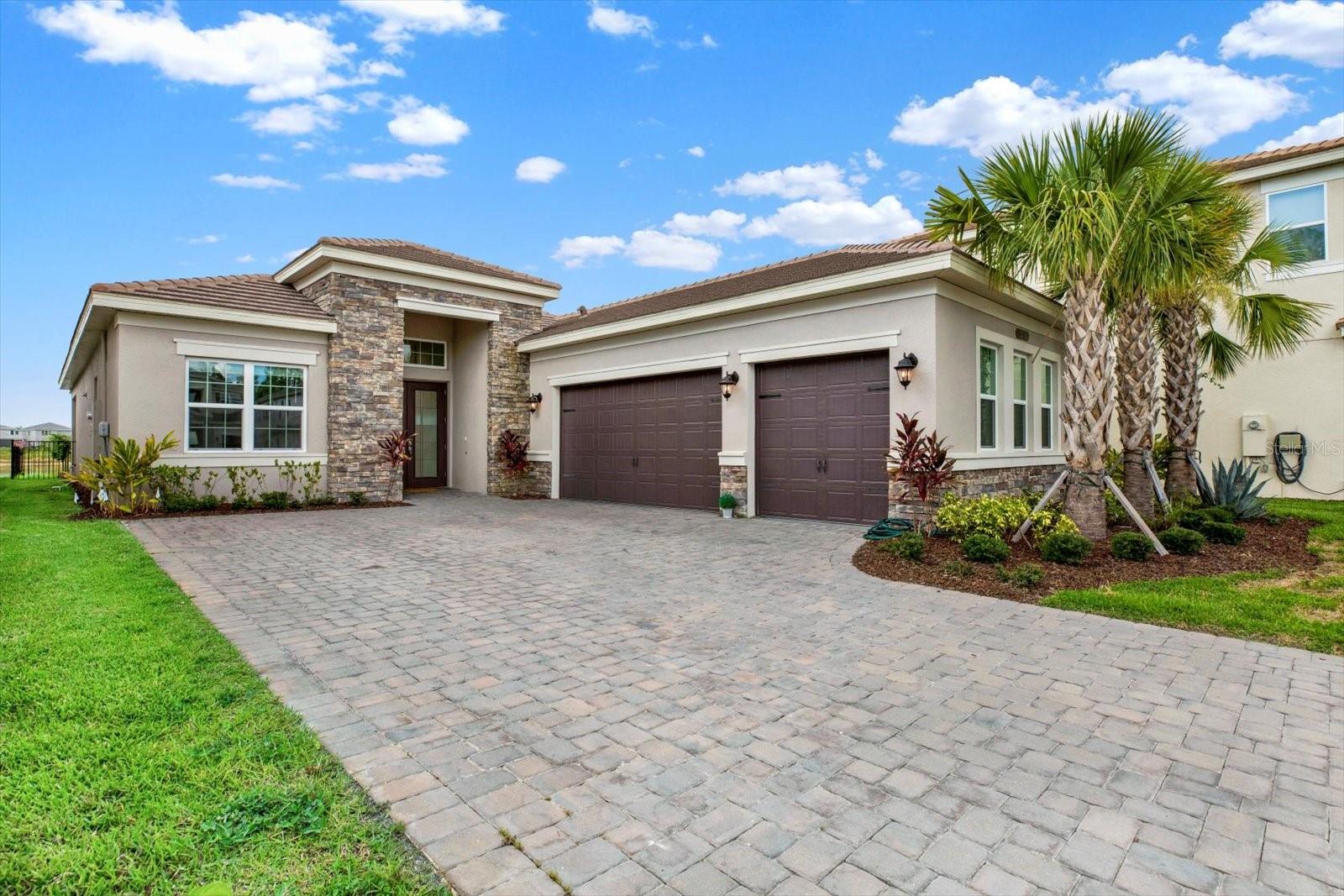 32179 Logan Elm Ter, FL