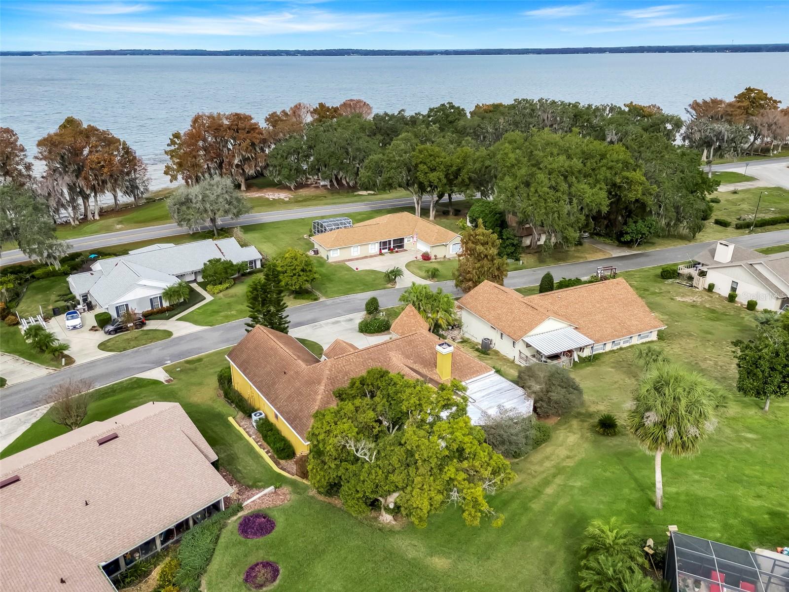 1207 Overlook Rd, FL
