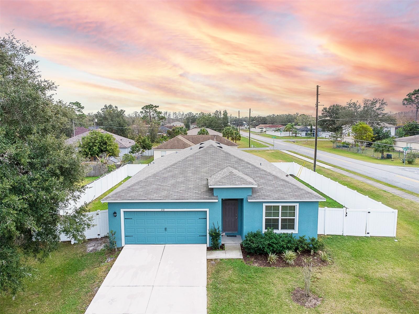 233 Tiffany Ct, FL