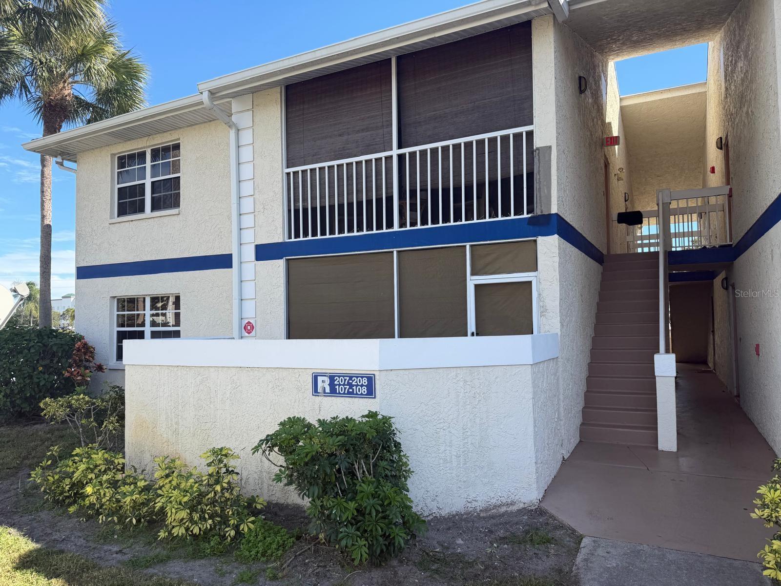 1531 Royal Green Circle, FL