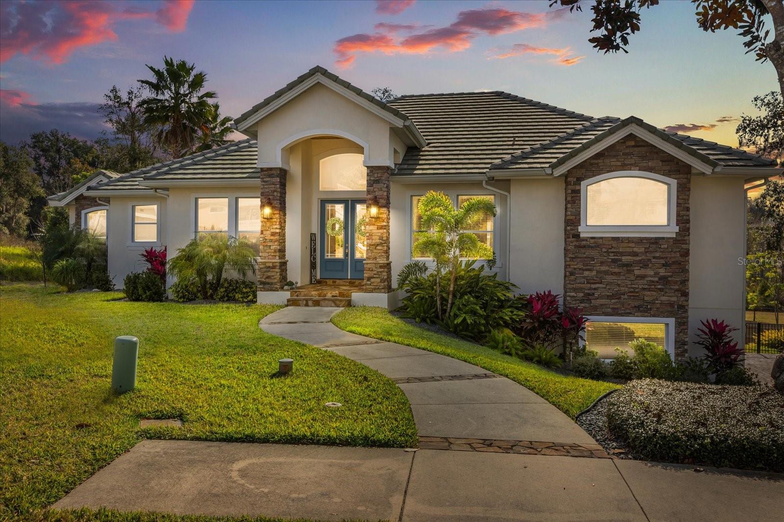 516 Sanctuary Golf Place, FL