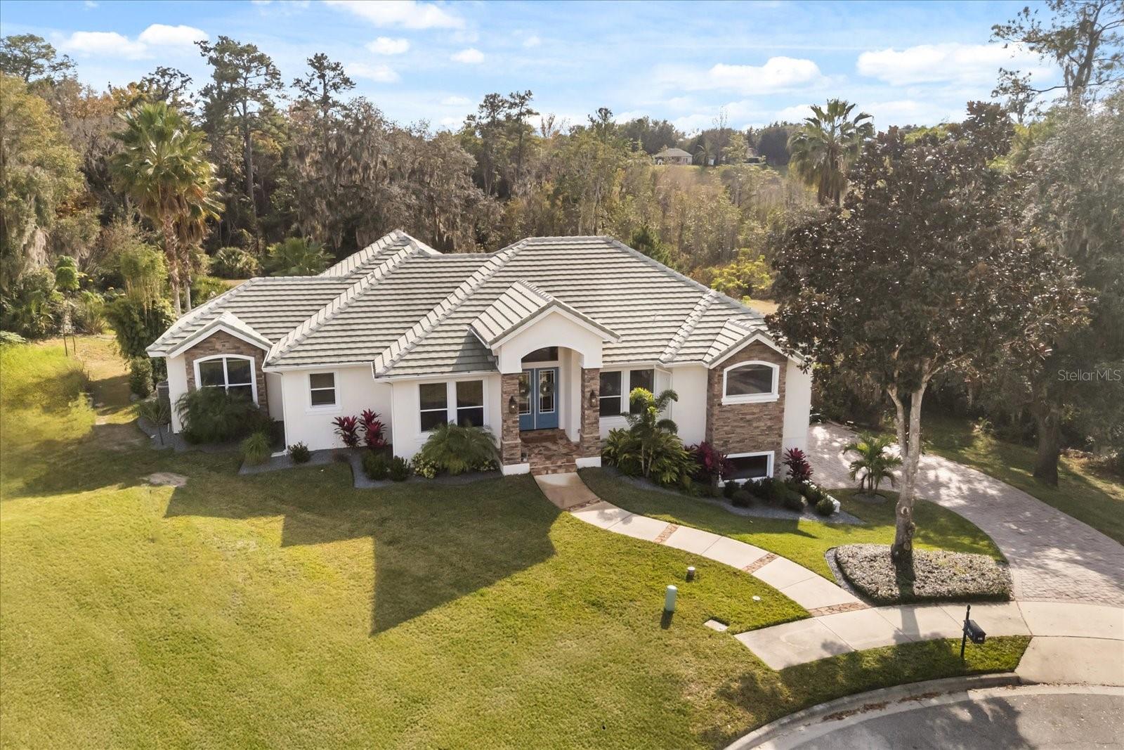 516 Sanctuary Golf Place, FL