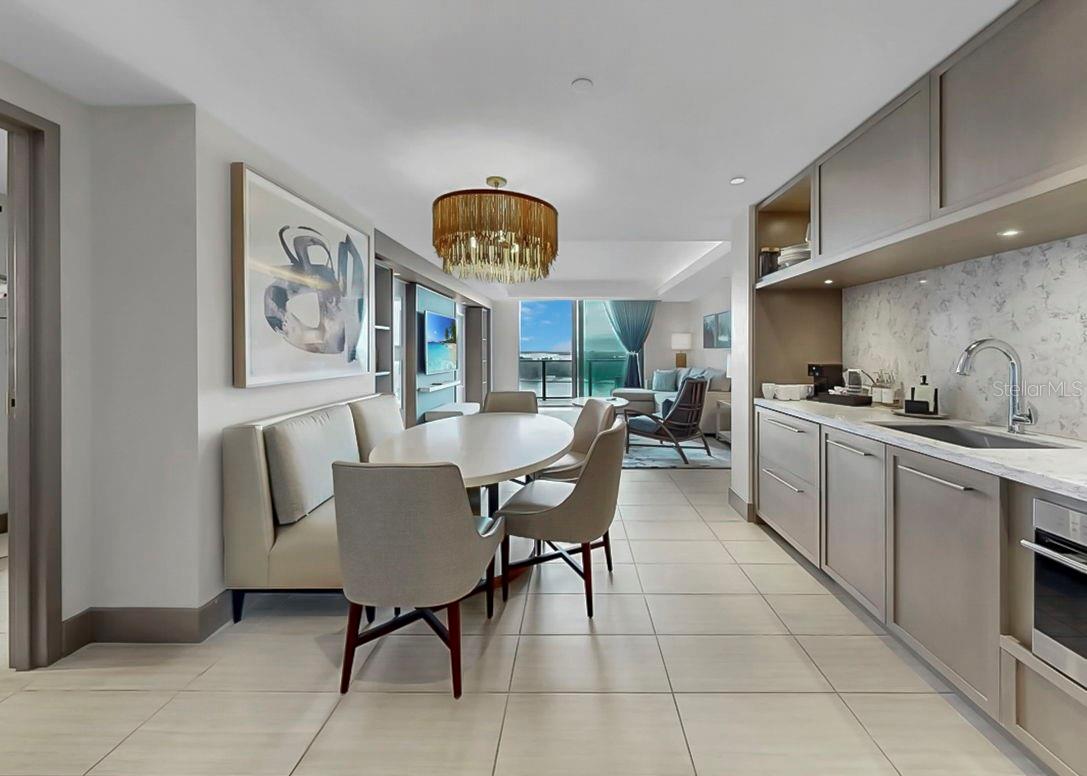 691 Gulfview Boulevard, FL