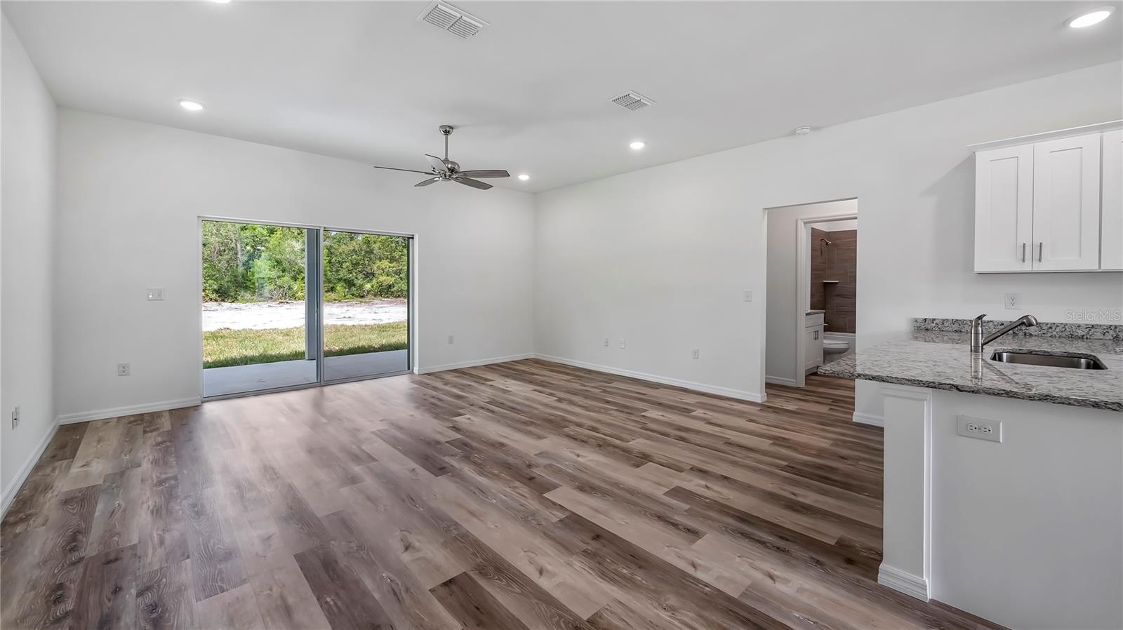 401 Central Avenue, FL