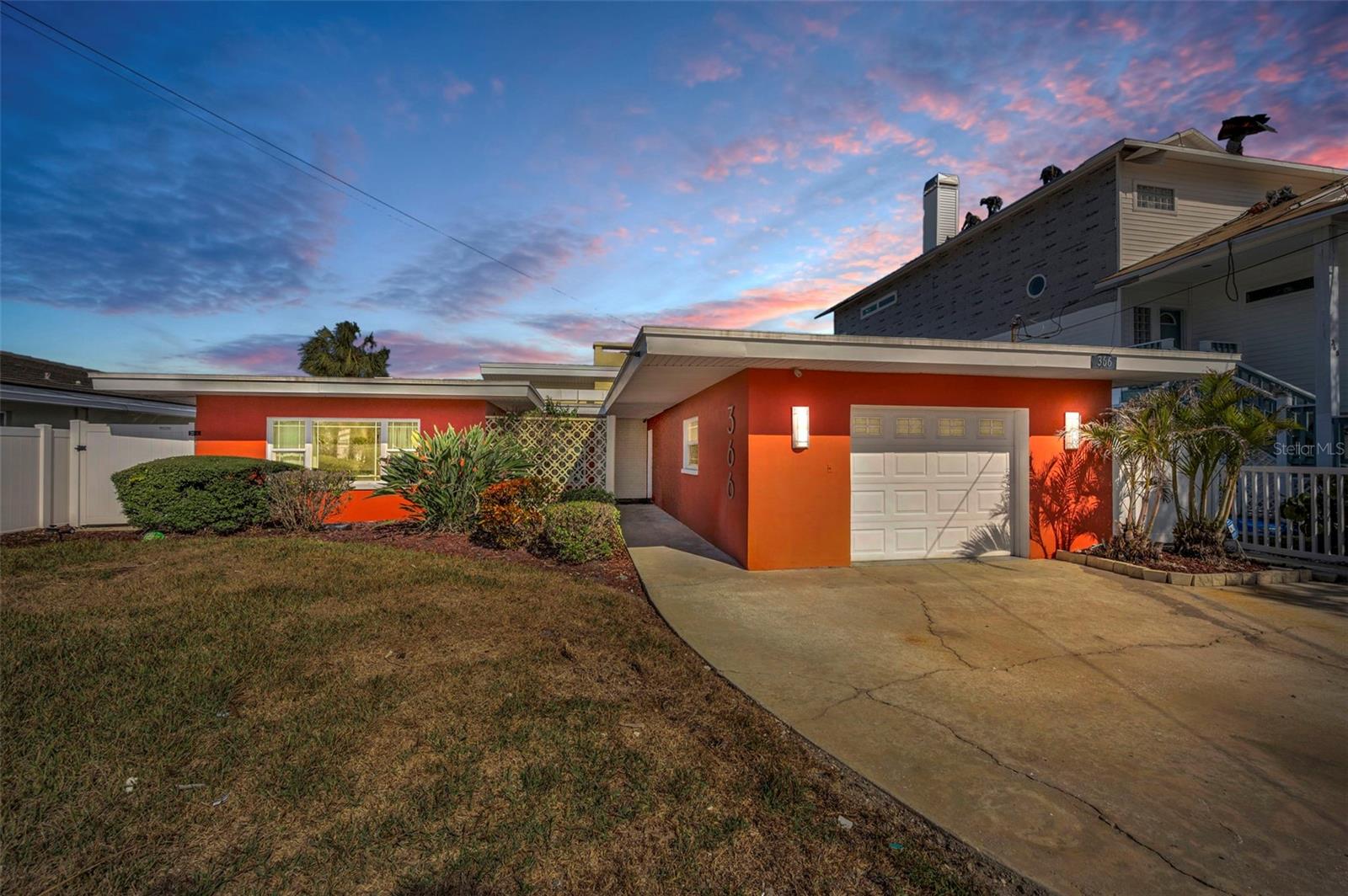366 La Hacienda Drive, FL