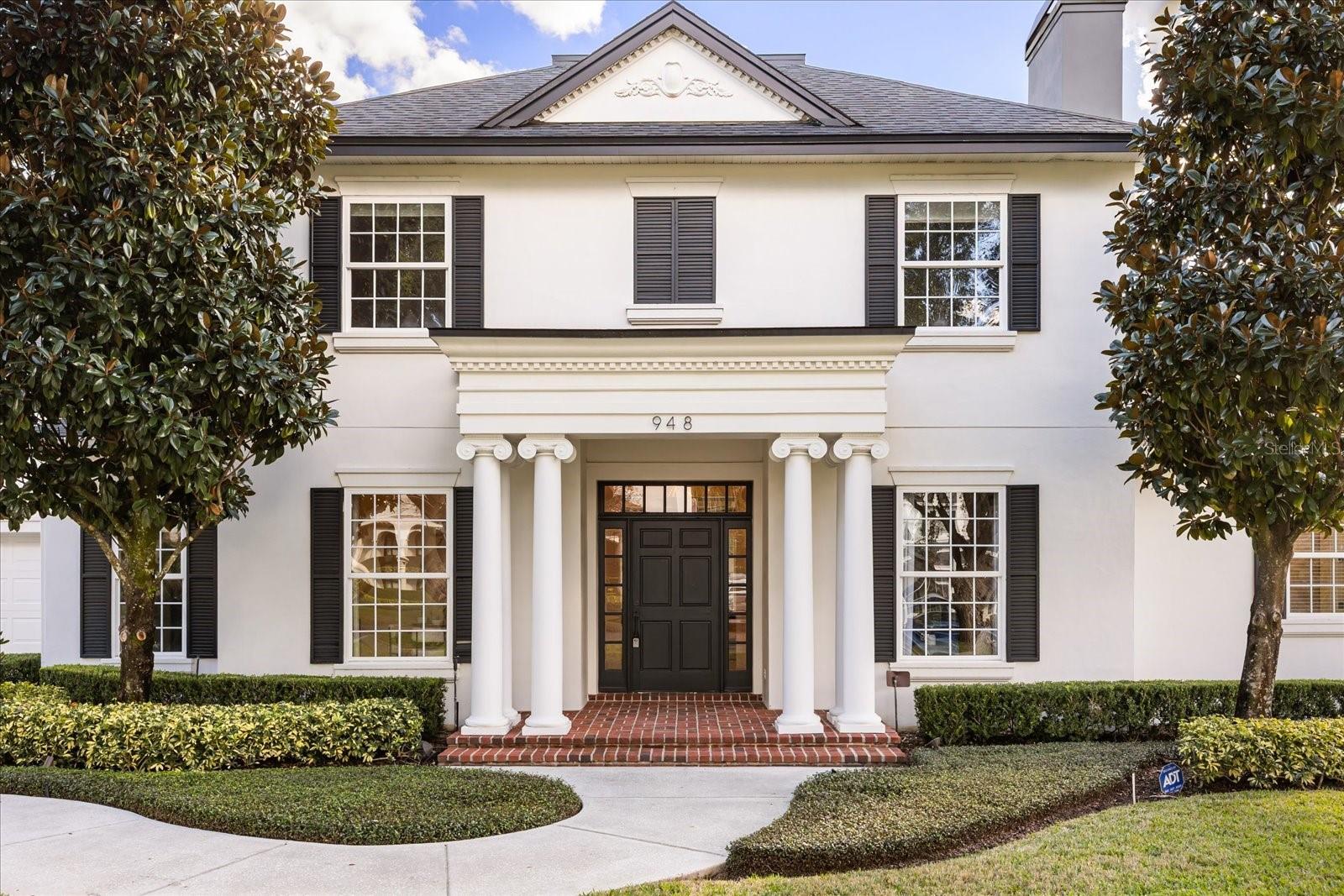 948 Poinciana Ln, FL