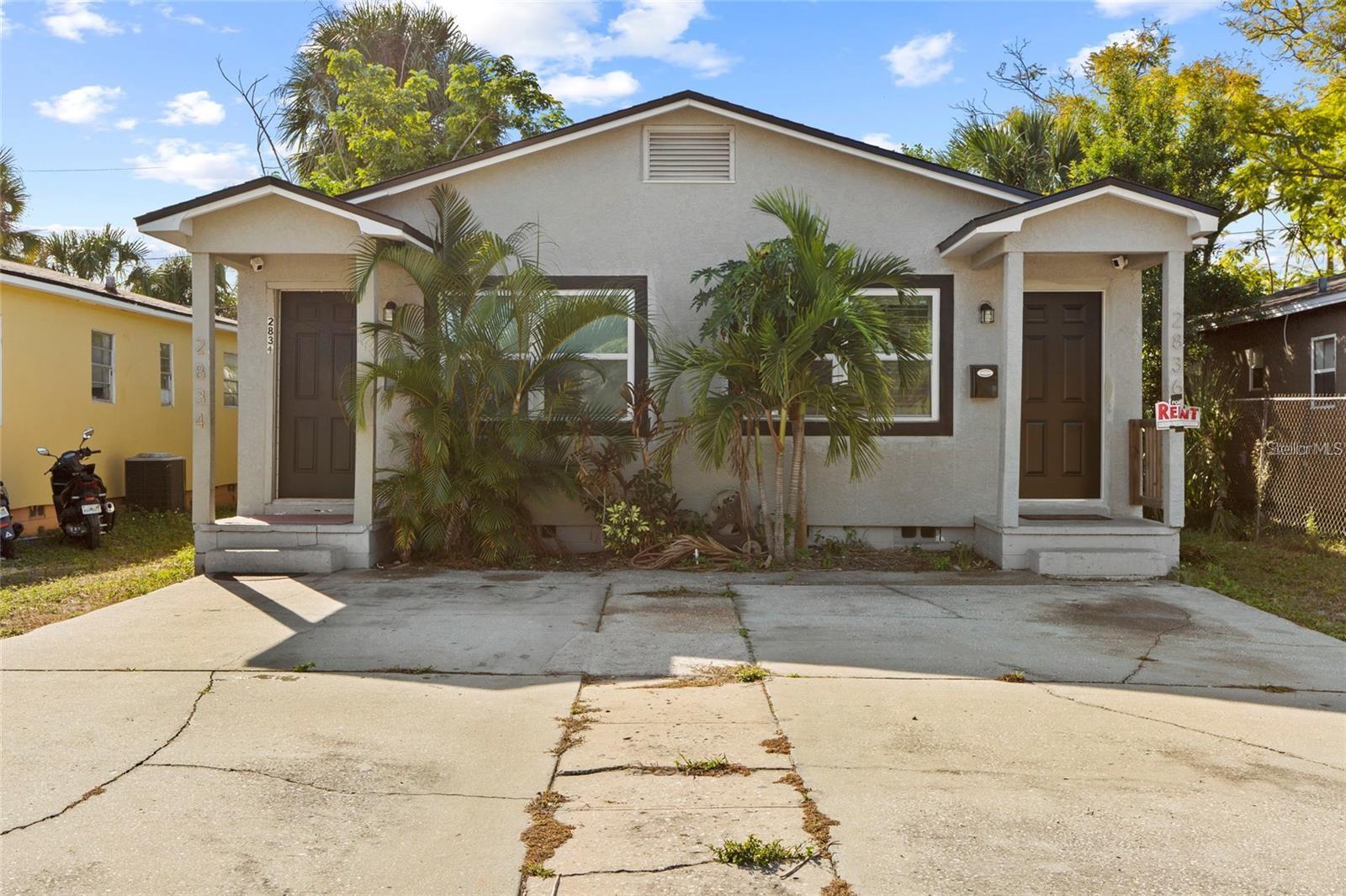 2834 & 2836 Freemont Ter S, FL