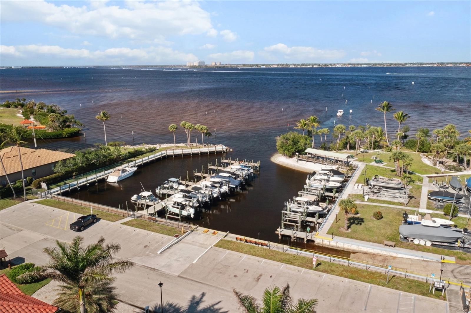 14815 Laguna Drive, FL