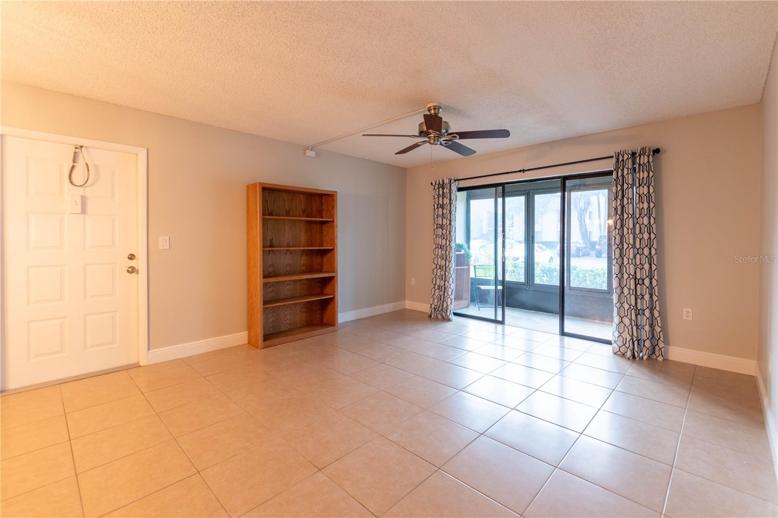 3101 Lake Pine Way, FL