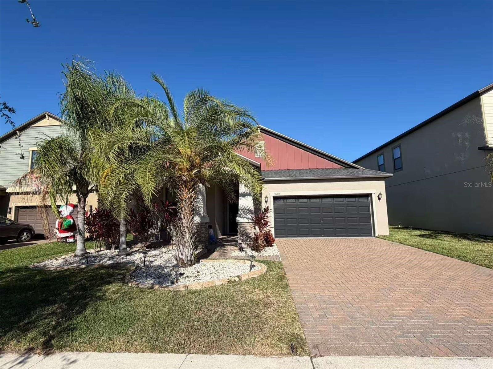 9909 Victory Gallop Loop, FL