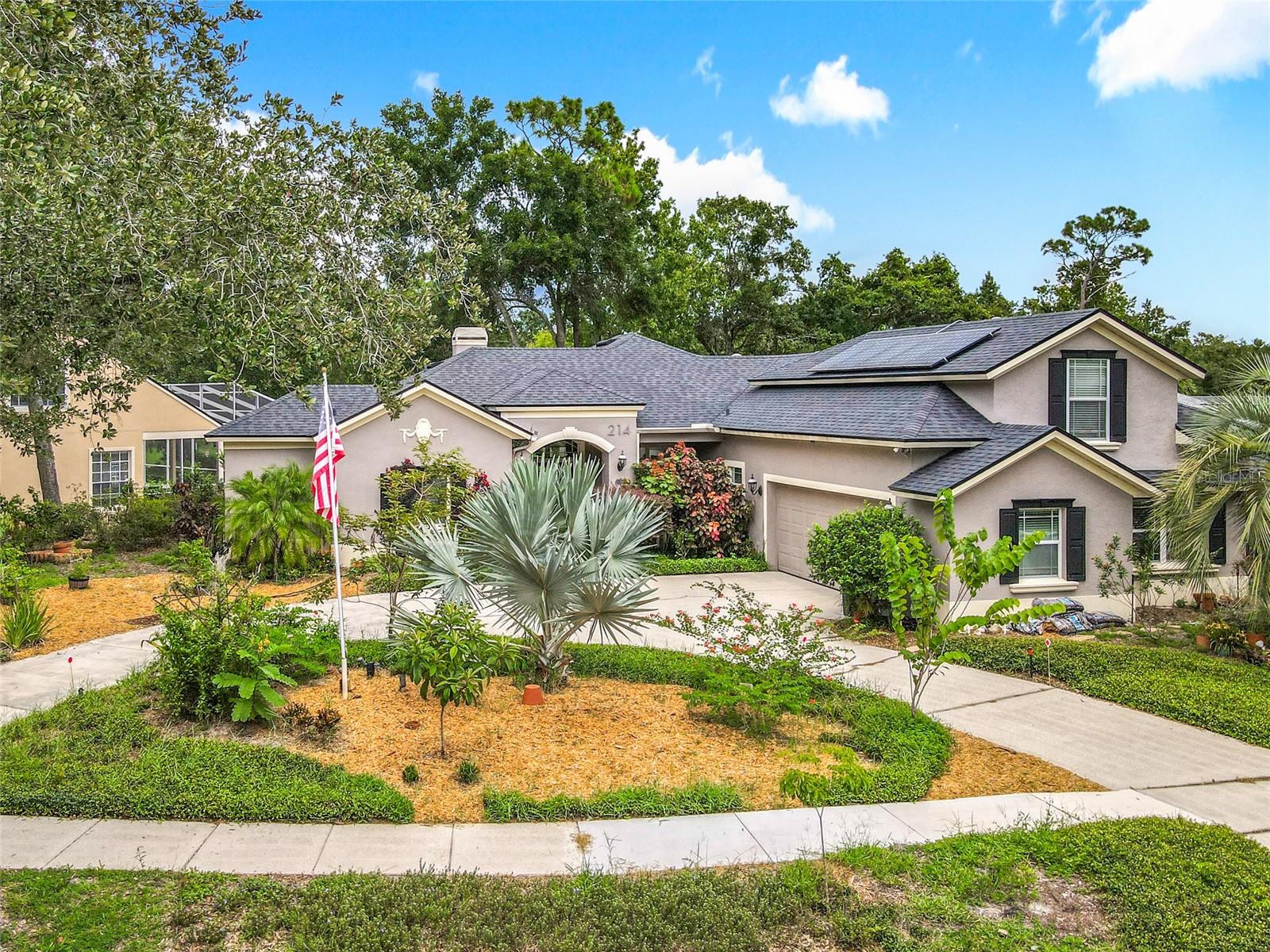 214 Chestnut Ridge St, FL