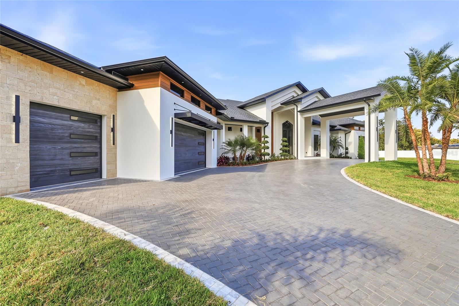 6802 Creek Drive, FL