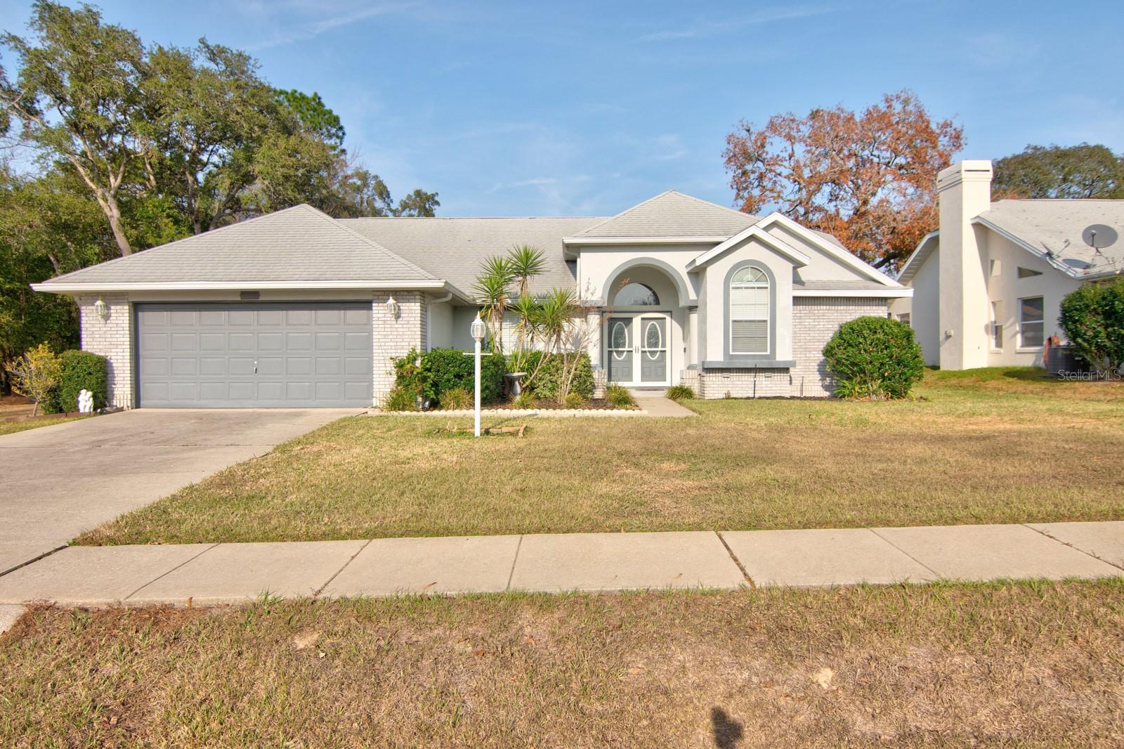119 Forest Oak Place, FL