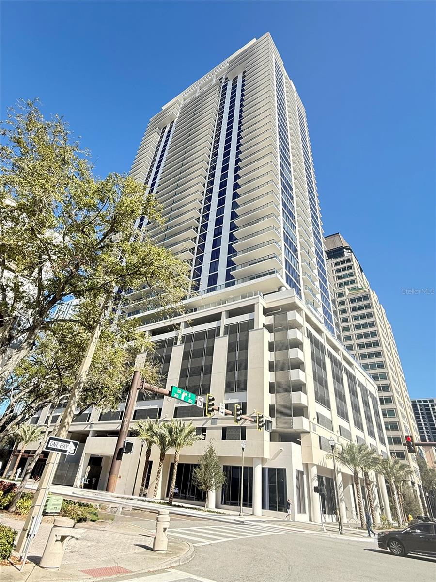 275 1st Avenue, FL