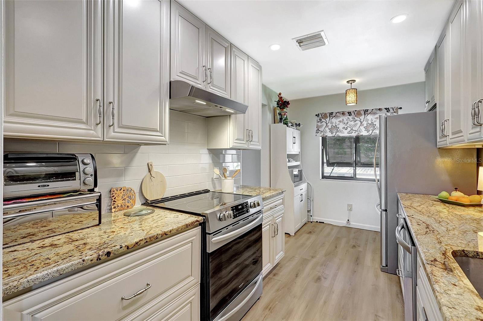 4646 Longwater Chase, FL
