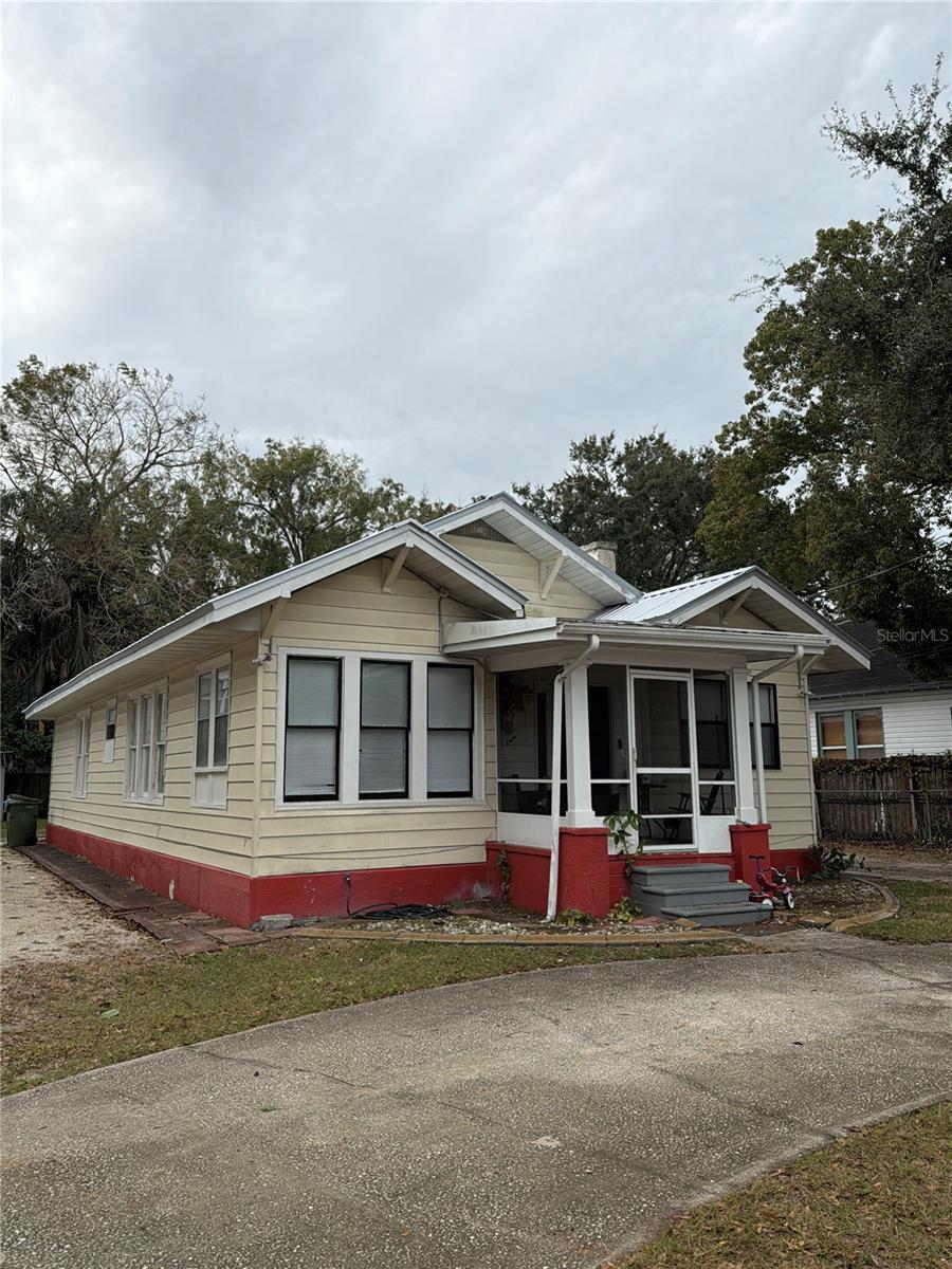 514 Avenue C Ne, FL