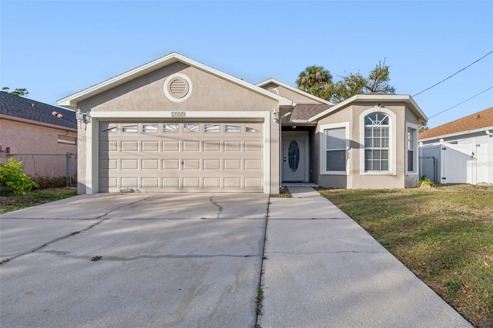 2515 W Leroy St, FL