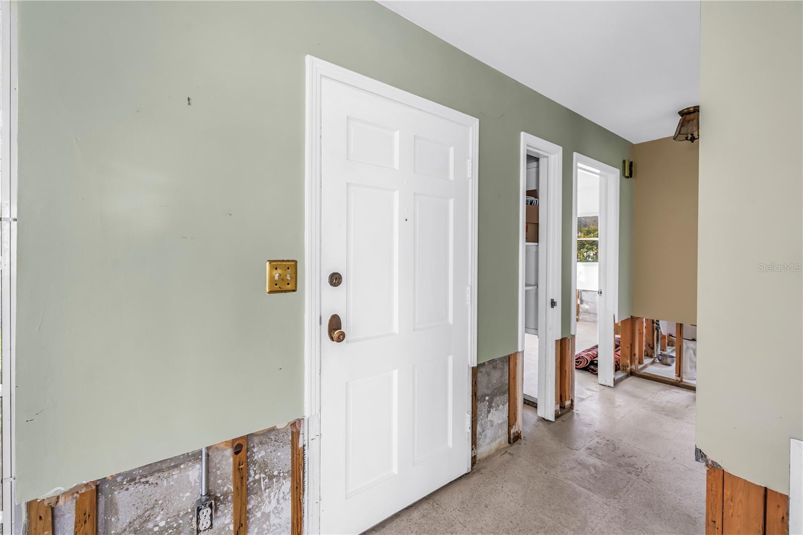 380 Belle Point Drive, FL