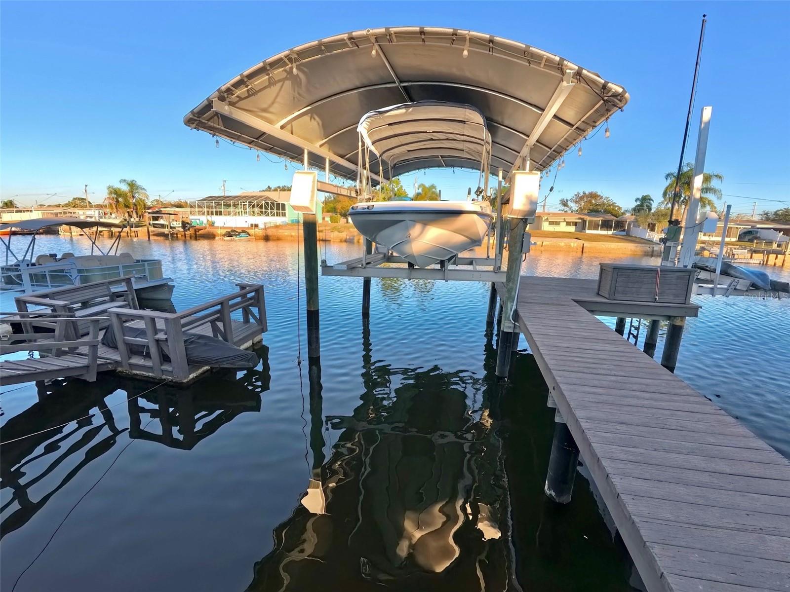 12804 2nd Isle, FL