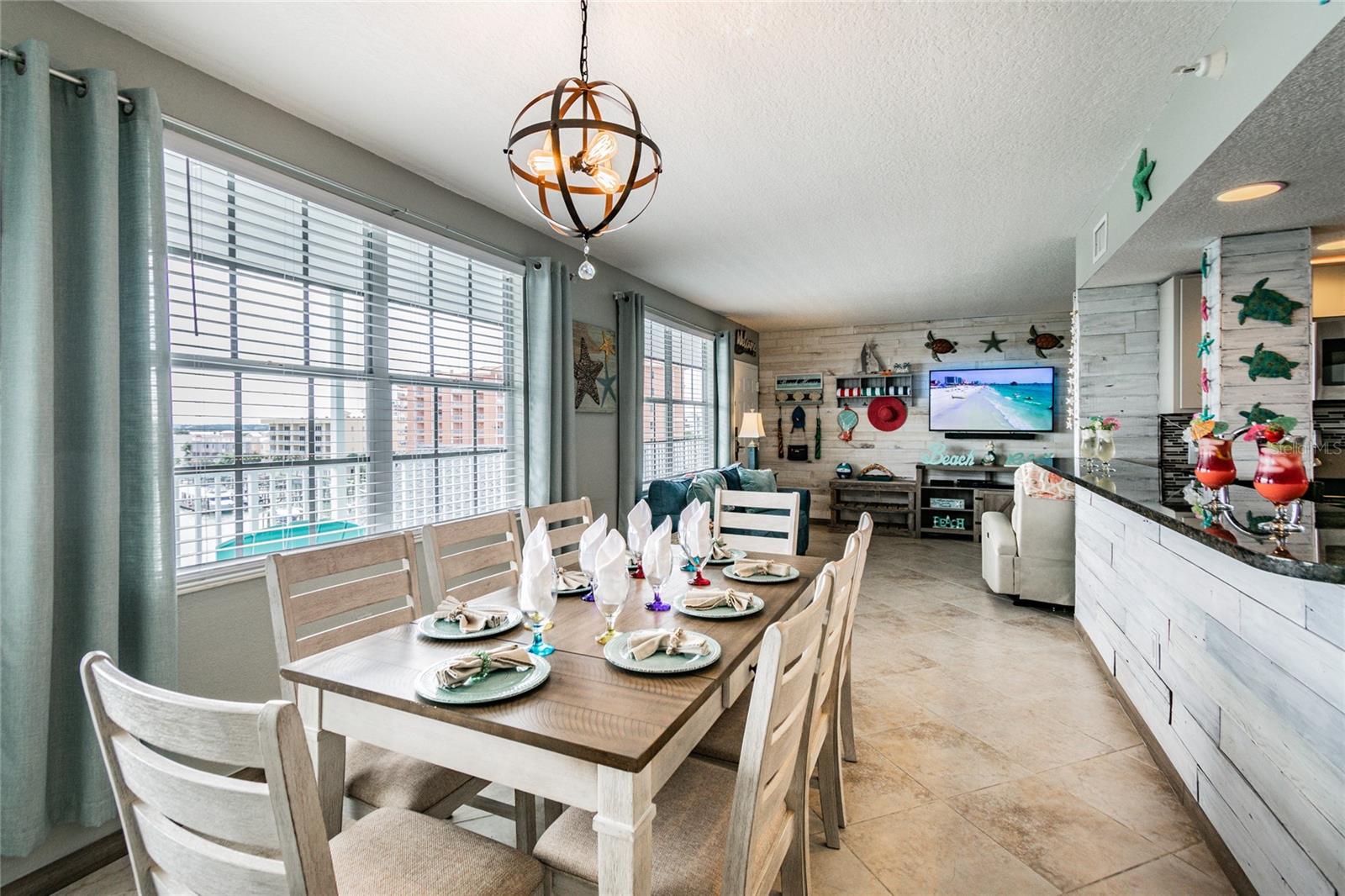 445 Hamden Drive, FL