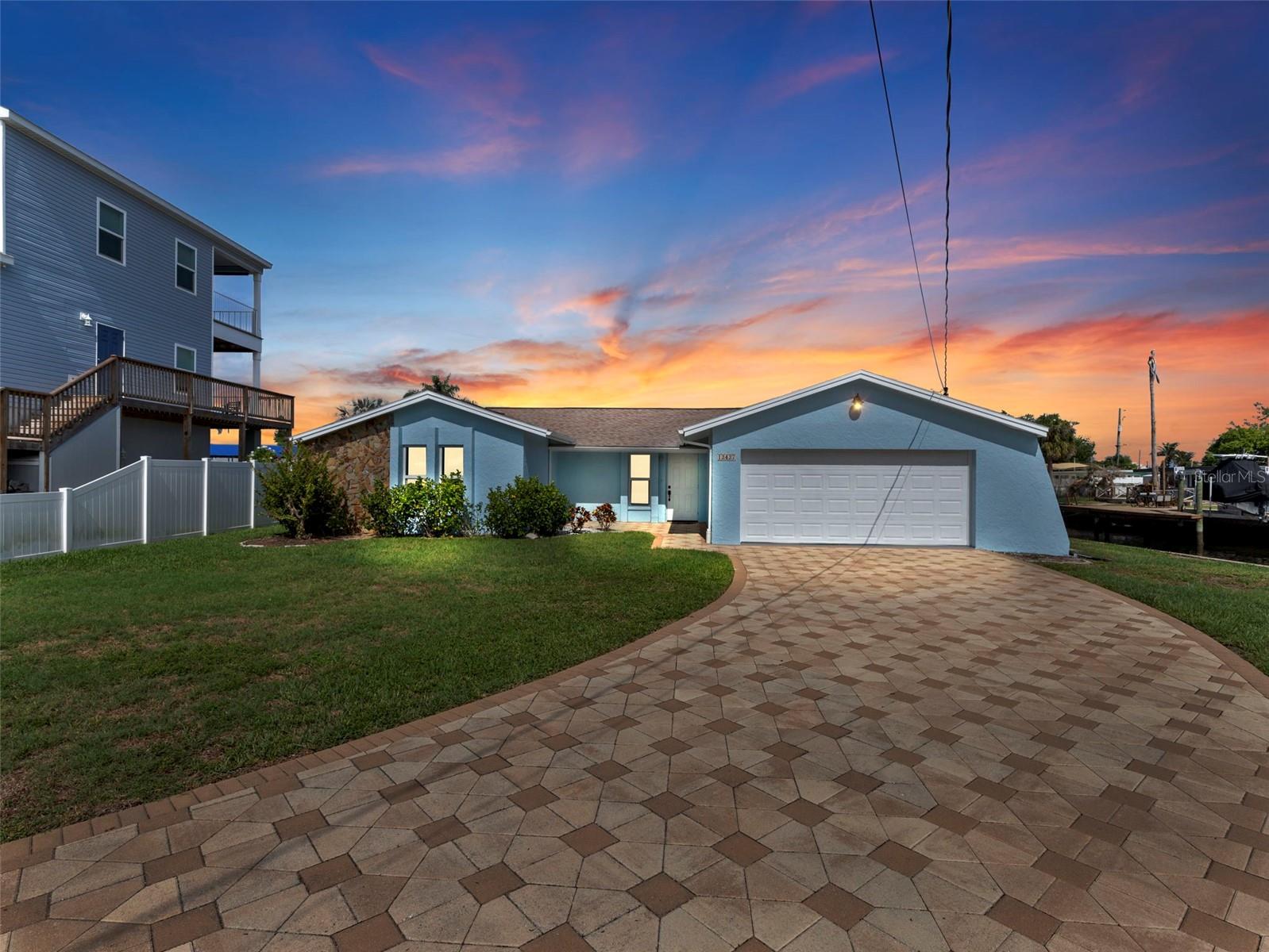 13437 Lisa Drive, FL